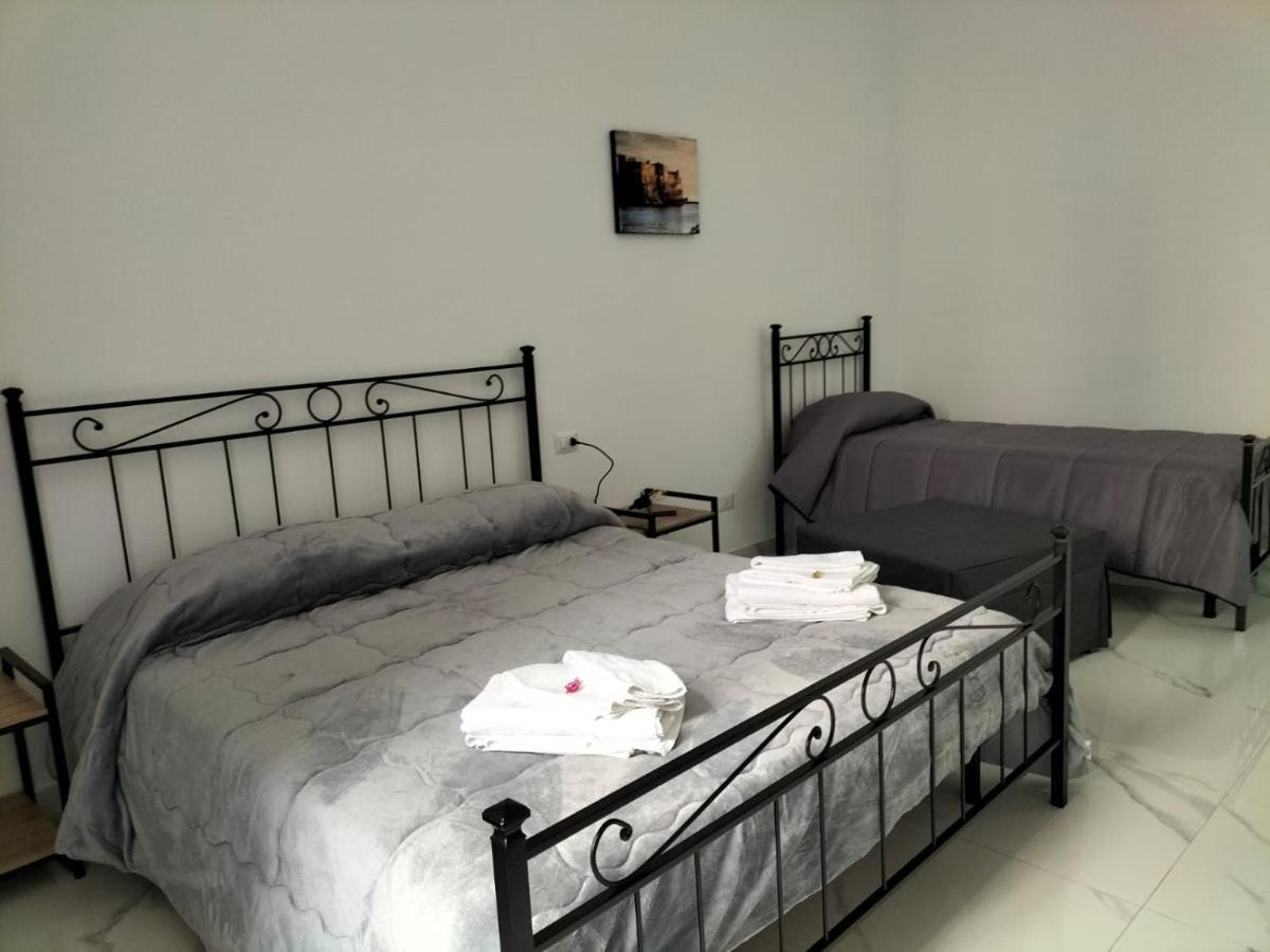 Lumacors House Bed & Breakfast Napoli Exterior foto